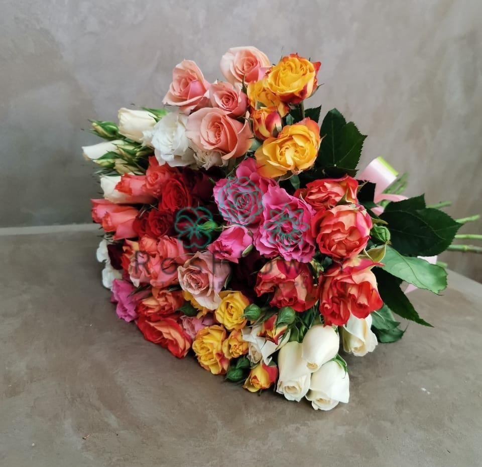 Букет цветов из: Розы в Полярных Зорях