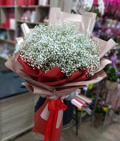 Букет цветов из: Гипсофила в Полярных Зорях