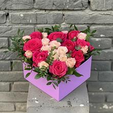 Цветочная композиция из Розы в коробке в Полярных Зорях