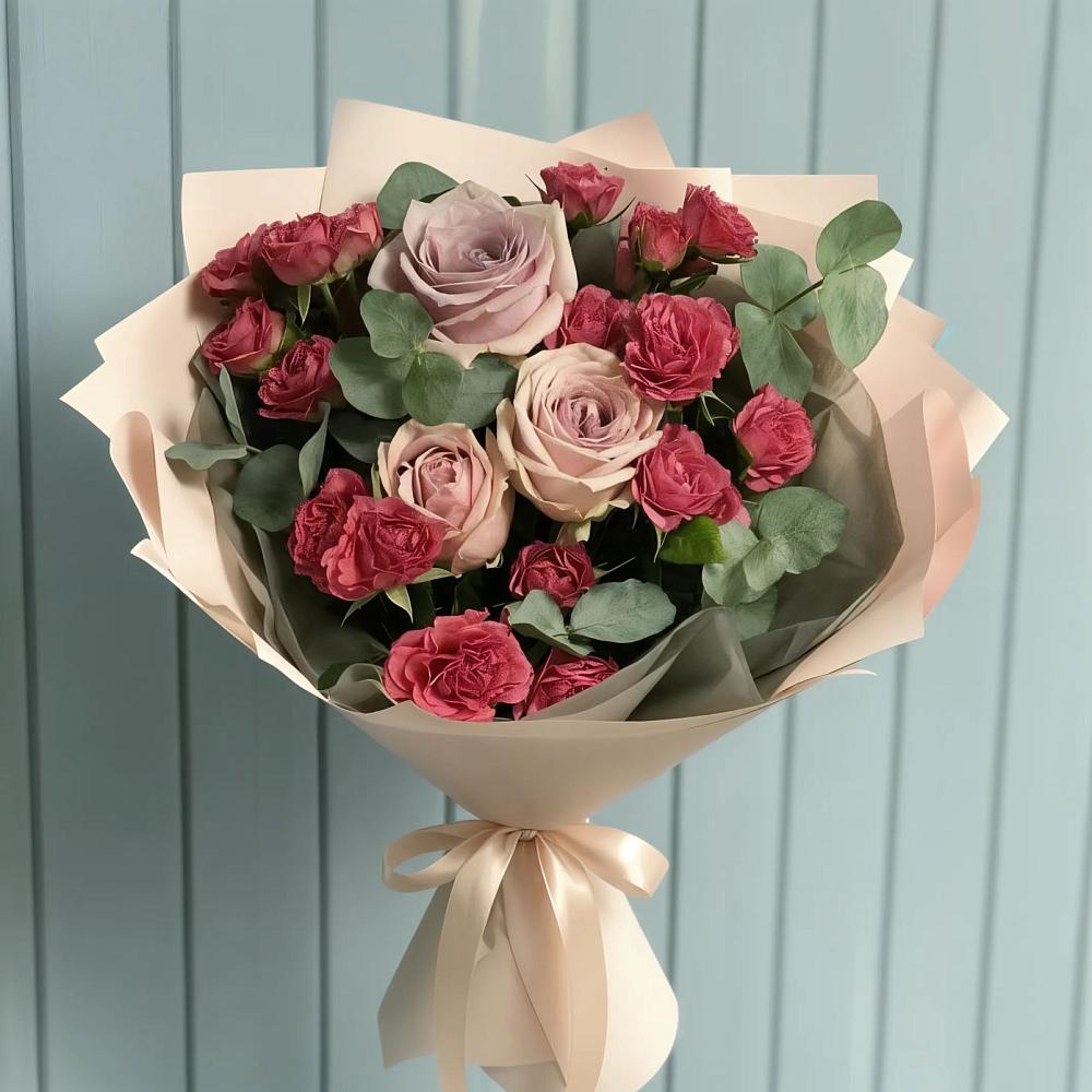 Букет цветов из: Гвоздики и Розы в Полярных Зорях