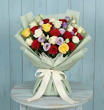 Букет цветов из:  Розы в Полярных Зорях