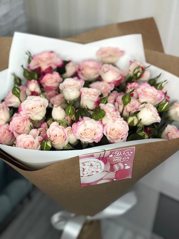 Букет цветов из: Розы в Полярных Зорях