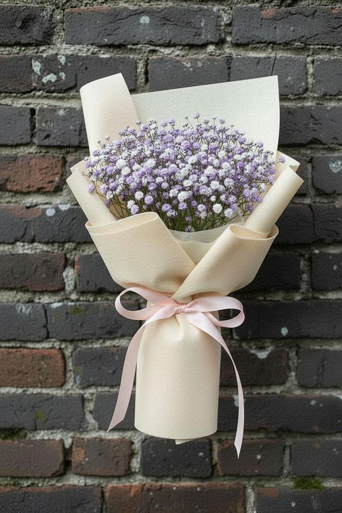 Букет цветов из: Гипсофила в Полярных Зорях