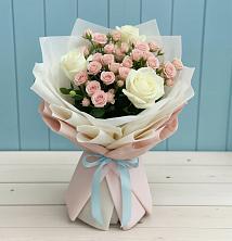 Букет цветов из:  Розы в Полярных Зорях