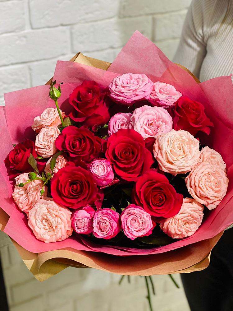 Букет цветов из: Розы в Полярных Зорях