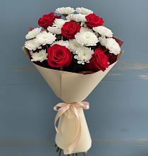 Букет цветов из:  Розы и Хризантемы в Полярных Зорях