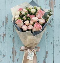 Букет цветов из:  Розы #REPLACE_PRED# Полярных Зорях