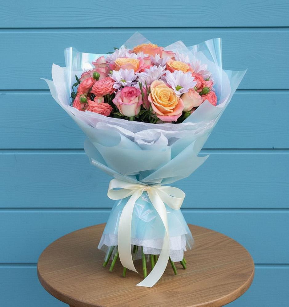 Букет цветов из: Хризантемы и Розы в Полярных Зорях