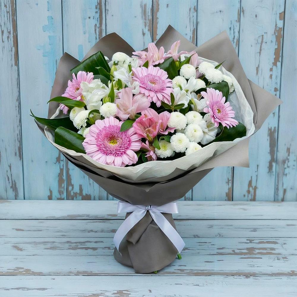 Букет цветов из: Герберы, Альстромерии и Хризантемы в Полярных Зорях