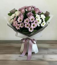 Букет цветов из:  Хризантемы и Розы в Полярных Зорях