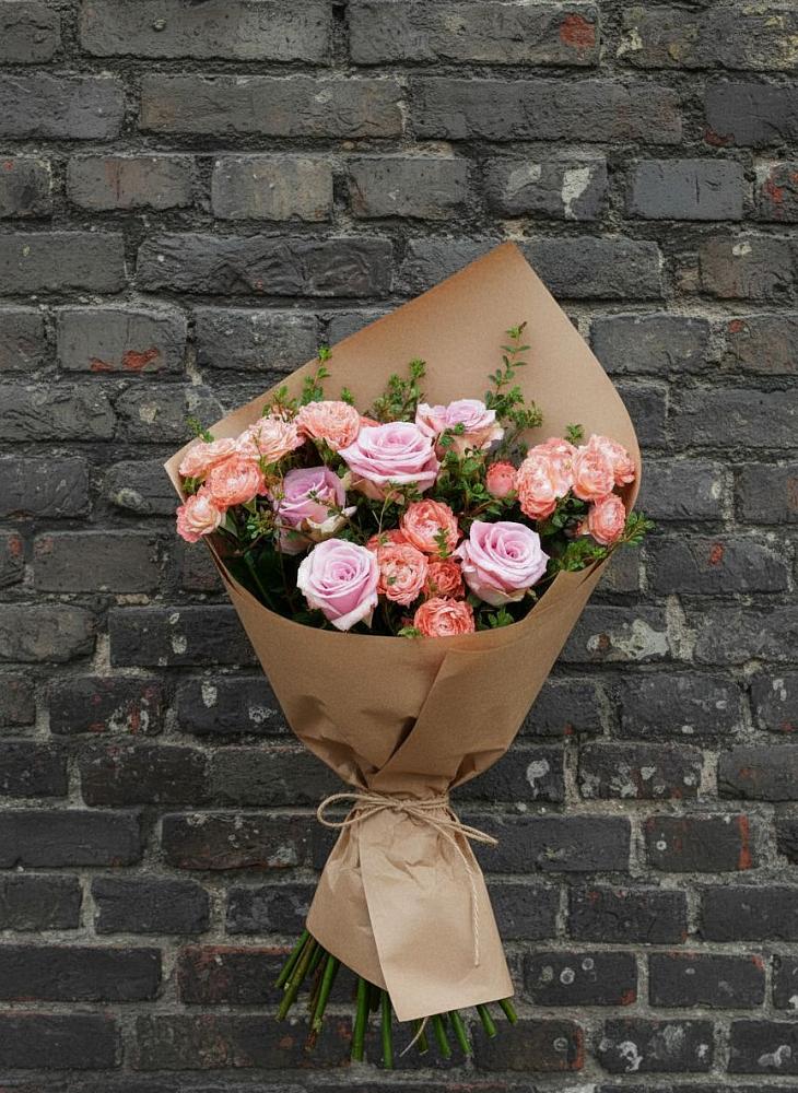 Букет цветов из: Розы в Полярных Зорях