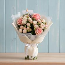 Букет цветов из:  Розы в Полярных Зорях
