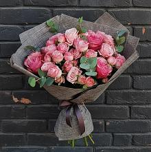 Букет цветов из:  Розы в Полярных Зорях
