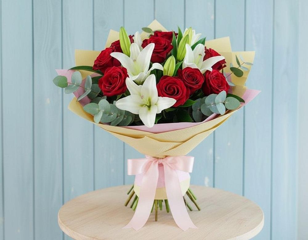 Букет цветов из: Лилии и Розы в Полярных Зорях