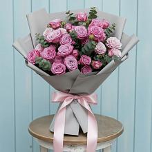 Букет цветов из:  Розы в Полярных Зорях
